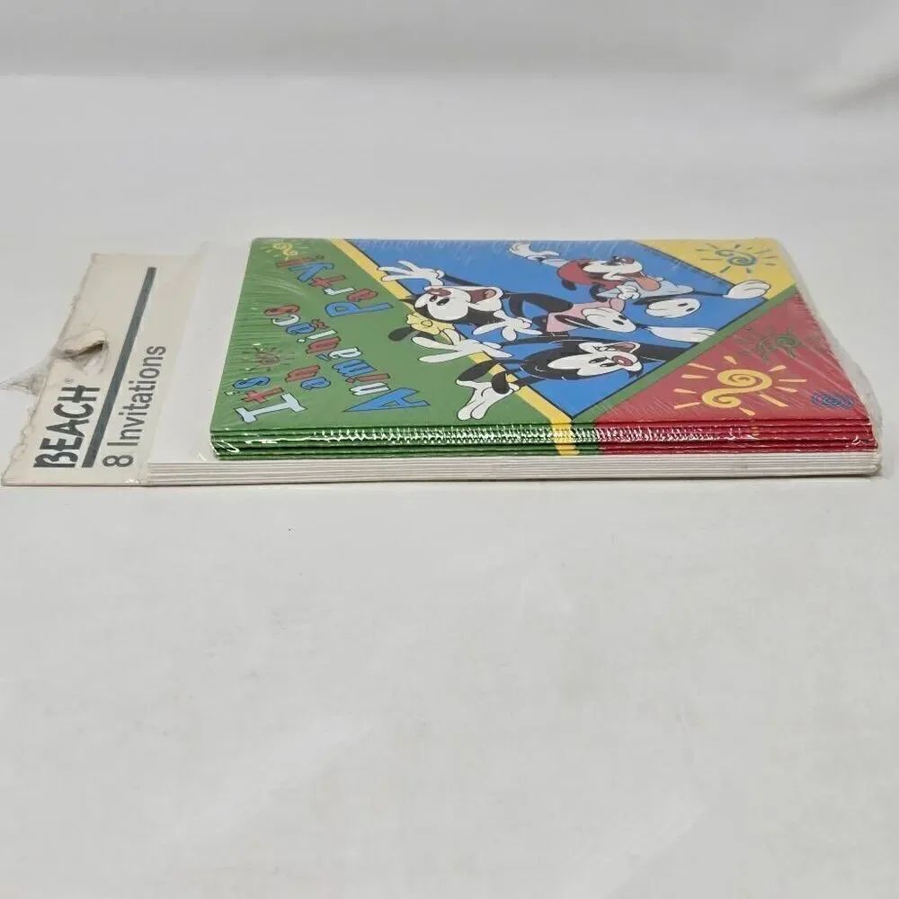 VINTAGE BEACH 1994 WARNER BROTHERS ANIMANIACS BIRTHDAY PARTY 8 INVITATIONS NEW - Picture 2 of 3